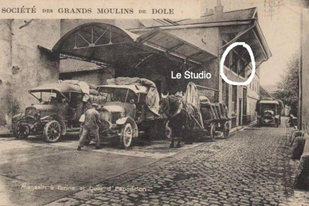Studio Au Moulin " Design Noir " Vue Unique 多勒 外观 照片